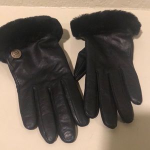 Kids size Leather Ugg Gloves
